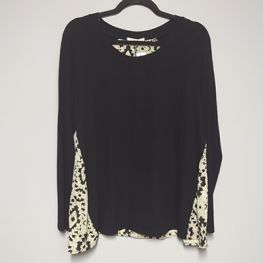 NWT Self Black and Cream Blouse